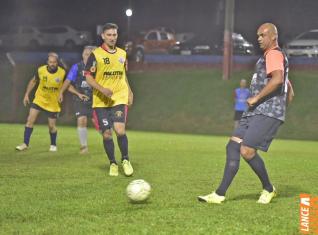 Lajes Gasparotto / Lonas Bor e Clube Olmpico decidem ttulo do futebol suo do Yara