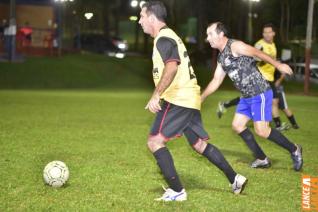 Lajes Gasparotto / Lonas Bor e Clube Olmpico decidem ttulo do futebol suo do Yara