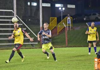 Lajes Gasparotto / Lonas Bor e Clube Olmpico decidem ttulo do futebol suo do Yara