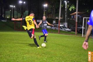 Lajes Gasparotto / Lonas Bor e Clube Olmpico decidem ttulo do futebol suo do Yara