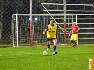 Lajes Gasparotto / Lonas Bor e Clube Olmpico decidem ttulo do futebol suo do Yara