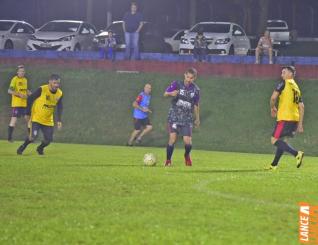 Lajes Gasparotto / Lonas Bor e Clube Olmpico decidem ttulo do futebol suo do Yara