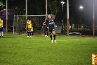 Lajes Gasparotto / Lonas Bor e Clube Olmpico decidem ttulo do futebol suo do Yara