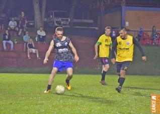 Lajes Gasparotto / Lonas Bor e Clube Olmpico decidem ttulo do futebol suo do Yara