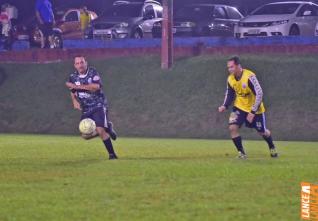 Lajes Gasparotto / Lonas Bor e Clube Olmpico decidem ttulo do futebol suo do Yara