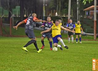 Lajes Gasparotto / Lonas Bor e Clube Olmpico decidem ttulo do futebol suo do Yara