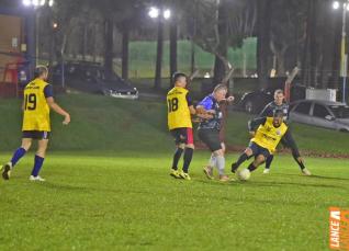 Lajes Gasparotto / Lonas Bor e Clube Olmpico decidem ttulo do futebol suo do Yara