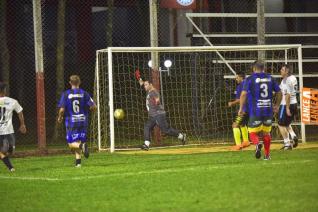Trans Scalcon goleia no futebol suo do Yara Country Clube