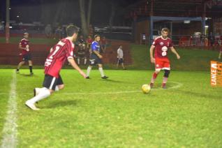 Trans Scalcon goleia no futebol suo do Yara Country Clube