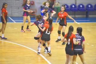 Quatro equipes comemoram ttulo do Campeonato Paranaense de Handebol Cadete