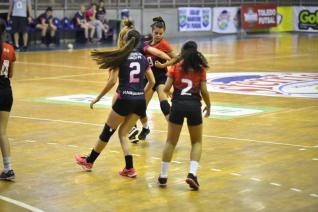 Quatro equipes comemoram ttulo do Campeonato Paranaense de Handebol Cadete
