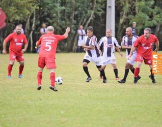 OURO E PRATA - Santos e Internacional empata em 1 a 1
