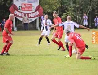 OURO E PRATA - Santos e Internacional empata em 1 a 1