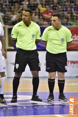 Falco, o Rei do Futsal, promoveu jogo festivo no Alcides Pan