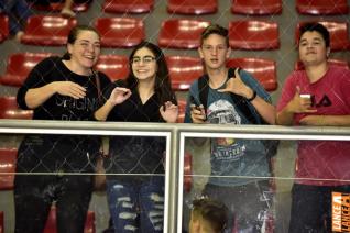 Falco, o Rei do Futsal, promoveu jogo festivo no Alcides Pan