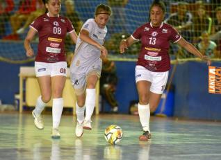 SUB 17 - Confira especial fotogrfico equipe feminino Sub 17 da Afeto