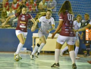 SUB 17 - Confira especial fotogrfico equipe feminino Sub 17 da Afeto