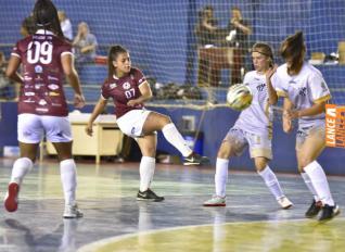 SUB 17 - Confira especial fotogrfico equipe feminino Sub 17 da Afeto