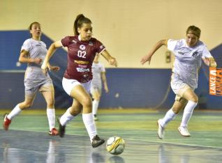 SUB 17 - Confira especial fotogrfico equipe feminino Sub 17 da Afeto