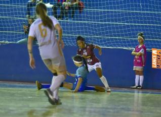 SUB 17 - Confira especial fotogrfico equipe feminino Sub 17 da Afeto