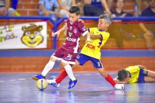 Toledo  campeo na categoria Sub 7 da Copa Kids de Futsal Menores