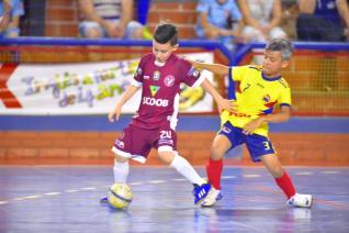 Toledo  campeo na categoria Sub 7 da Copa Kids de Futsal Menores