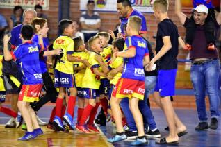 Toledo  campeo na categoria Sub 7 da Copa Kids de Futsal Menores