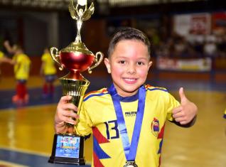 Toledo  campeo na categoria Sub 7 da Copa Kids de Futsal Menores