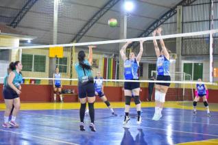 FUNET realiza competio de voleibol feminino com participao de 16 equipes