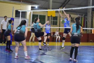 FUNET realiza competio de voleibol feminino com participao de 16 equipes
