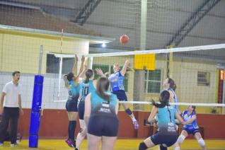 FUNET realiza competio de voleibol feminino com participao de 16 equipes