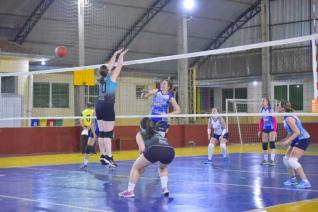 FUNET realiza competio de voleibol feminino com participao de 16 equipes