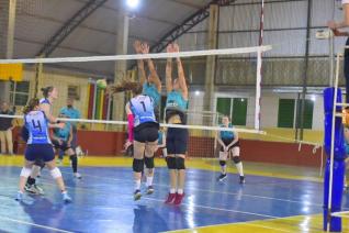 FUNET realiza competio de voleibol feminino com participao de 16 equipes