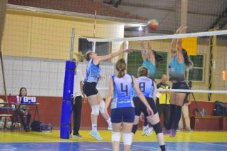 FUNET realiza competio de voleibol feminino com participao de 16 equipes