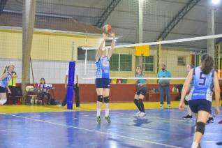 FUNET realiza competio de voleibol feminino com participao de 16 equipes