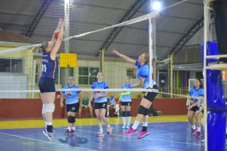 FUNET realiza competio de voleibol feminino com participao de 16 equipes