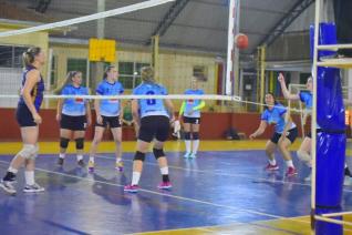 FUNET realiza competio de voleibol feminino com participao de 16 equipes