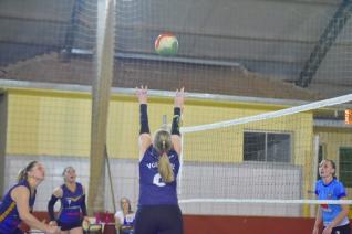 FUNET realiza competio de voleibol feminino com participao de 16 equipes