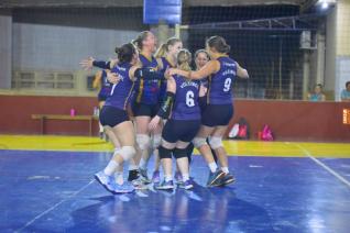 FUNET realiza competio de voleibol feminino com participao de 16 equipes