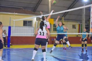 FUNET realiza competio de voleibol feminino com participao de 16 equipes