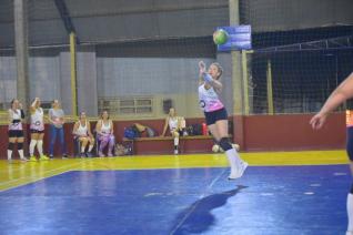 FUNET realiza competio de voleibol feminino com participao de 16 equipes
