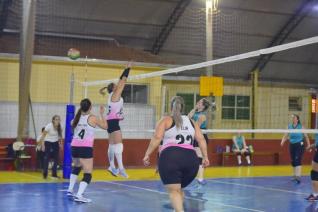 FUNET realiza competio de voleibol feminino com participao de 16 equipes