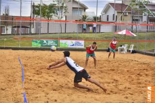 Vlei de praia ser atraes com disputas por medalhas hoje  tarde