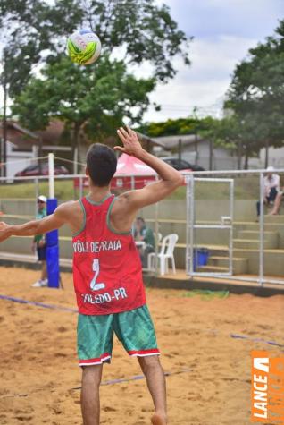 Vlei de praia ser atraes com disputas por medalhas hoje  tarde