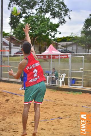 Vlei de praia ser atraes com disputas por medalhas hoje  tarde