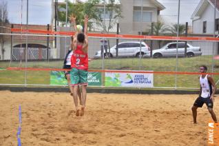 Vlei de praia ser atraes com disputas por medalhas hoje  tarde