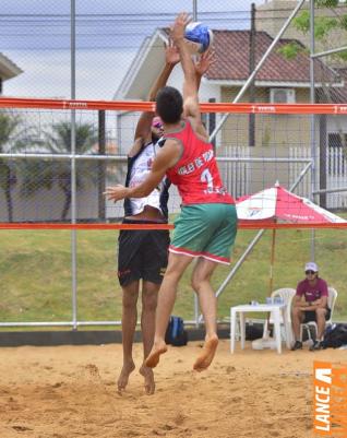 Vlei de praia ser atraes com disputas por medalhas hoje  tarde