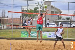 Vlei de praia ser atraes com disputas por medalhas hoje  tarde