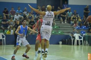 Basquetebol  atrao hoje no ginsio de esportes Jaime Zeni 