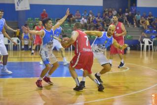 Basquetebol  atrao hoje no ginsio de esportes Jaime Zeni 